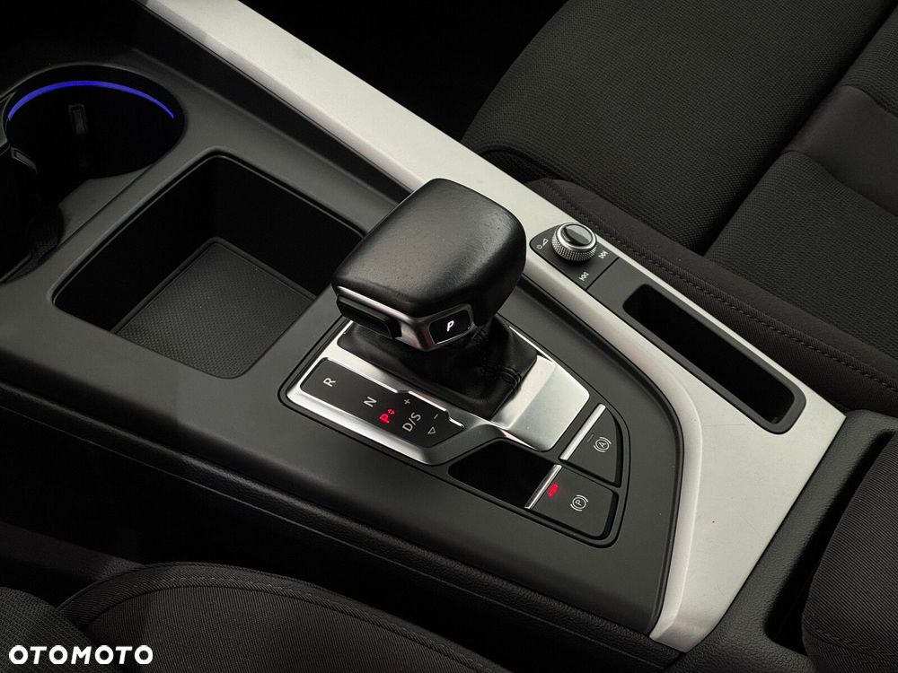 Audi A4 Limousine - 9