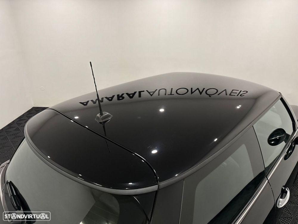 MINI 3 Portas One - 19