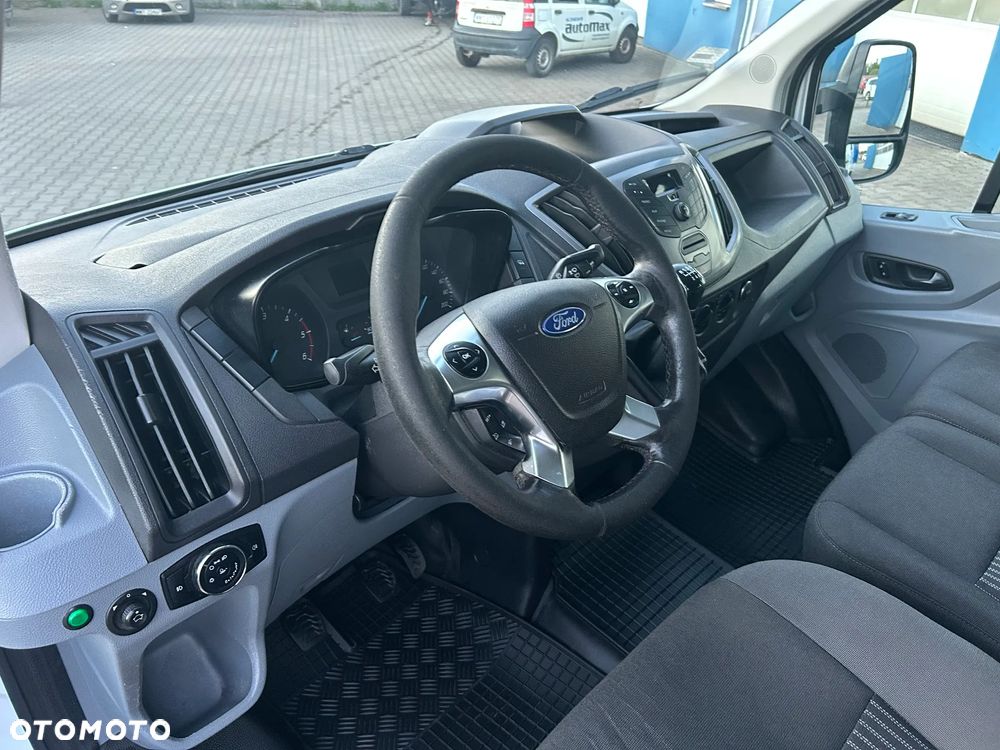 Ford Transit - 11