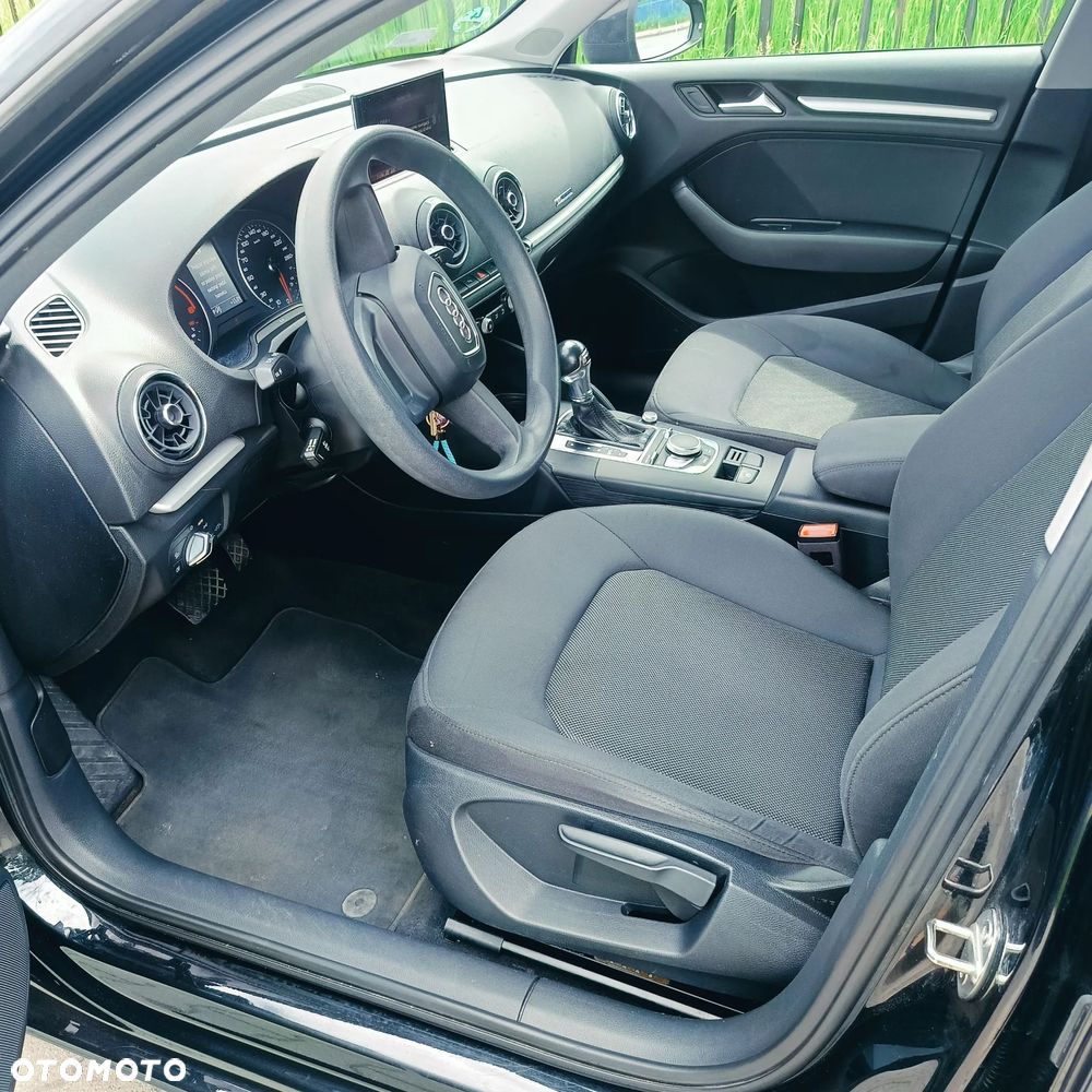 Audi A3 Sportback 2.0 TDI S tronic sport - 6