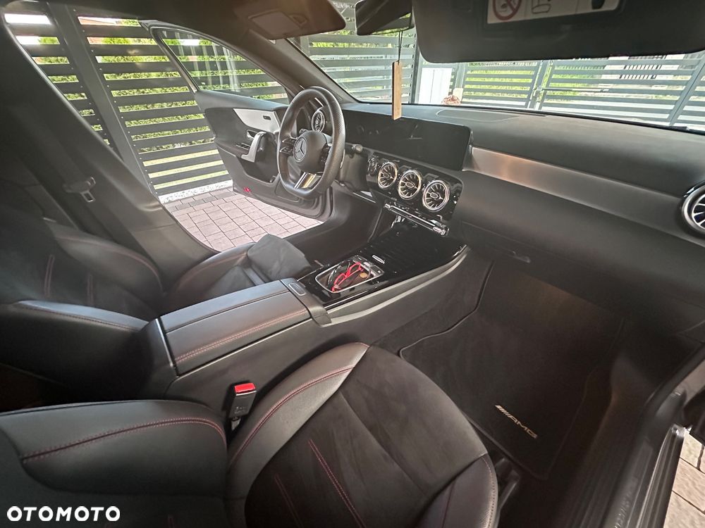 Mercedes-Benz Klasa A 220 4-Matic AMG Line 7G-DCT - 25