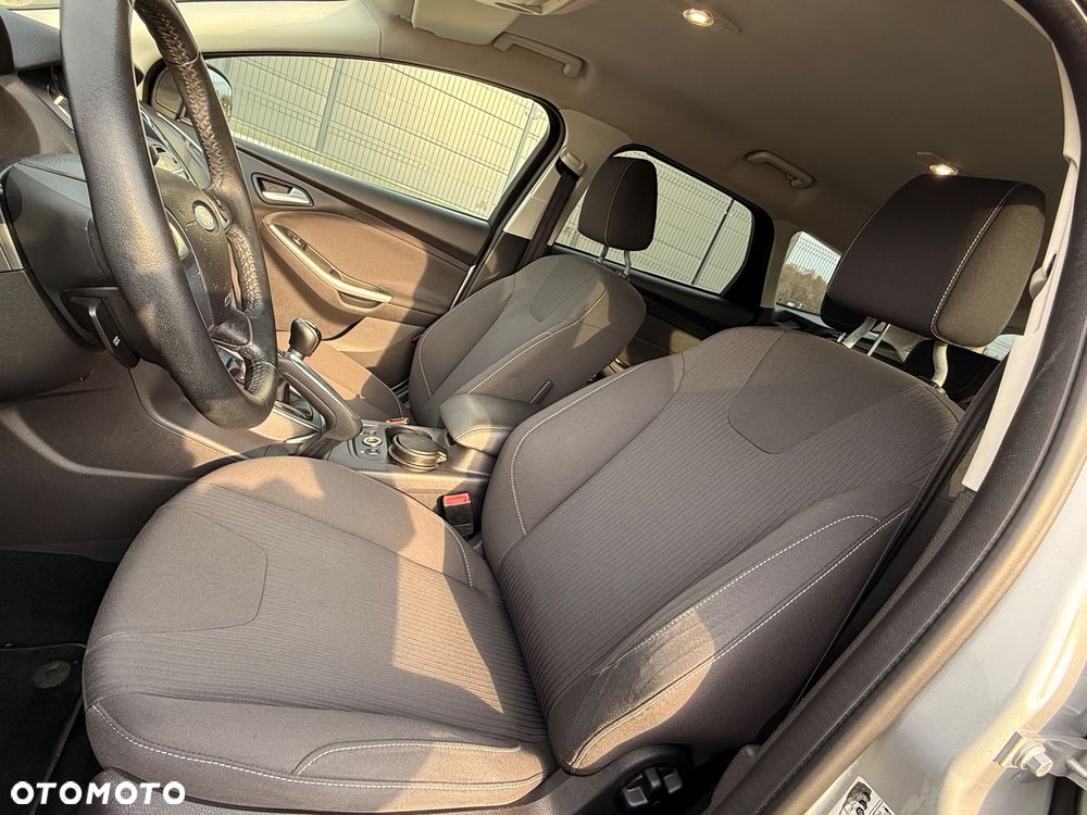 Ford Focus 1.6 EcoBoost Titanium - 23
