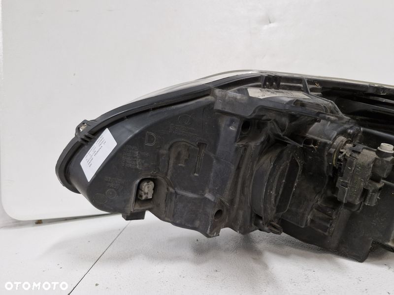 RENAULT LAGUNA III 3 LIFT LAMPA REFLEKTOR PRAWY PRZÓD PRZEDNIA UK - 14