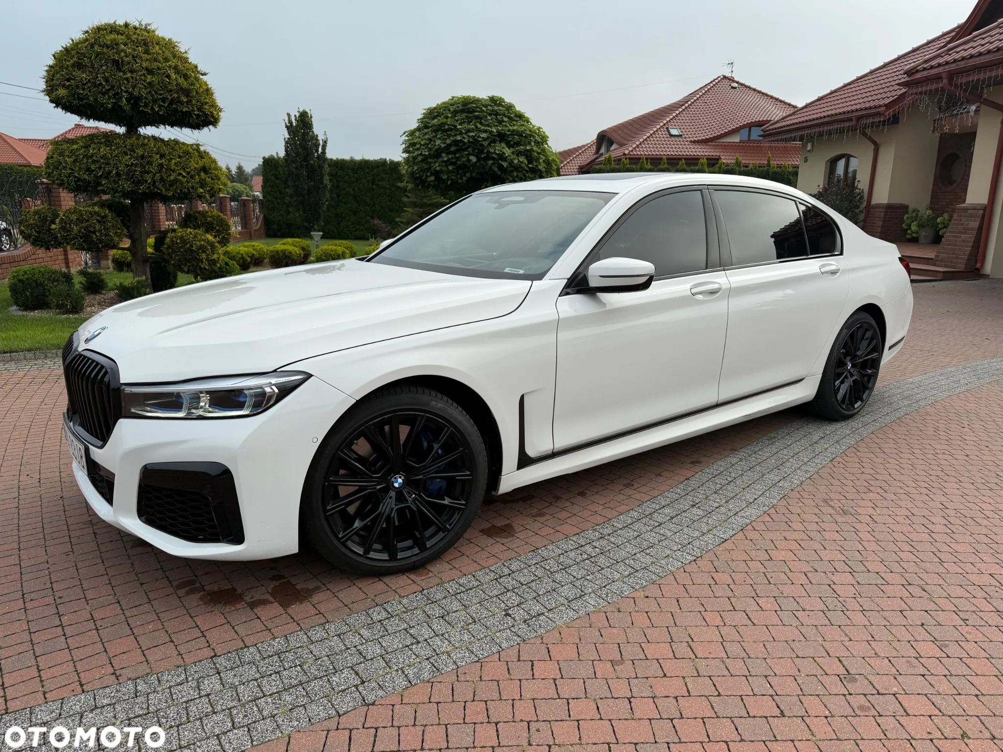 BMW Seria 7 750Li xDrive sport - 2