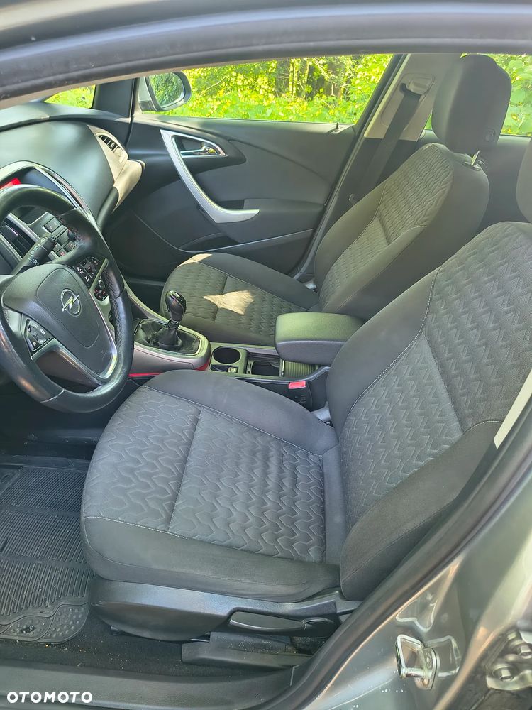 Opel Astra - 11