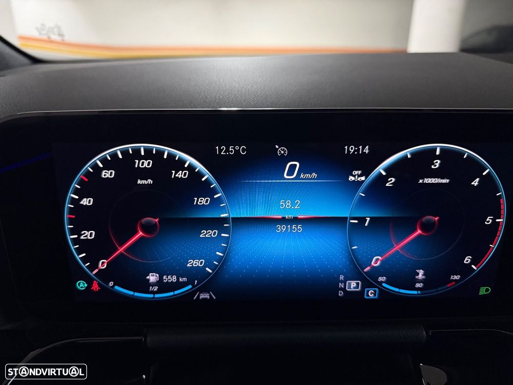 Mercedes-Benz GLA 180 d AMG Line - 1