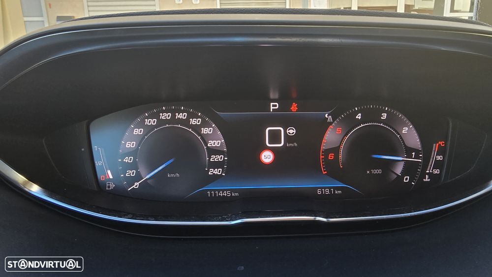 Peugeot 3008 1.5 BlueHDi GT Pack EAT8 - 33