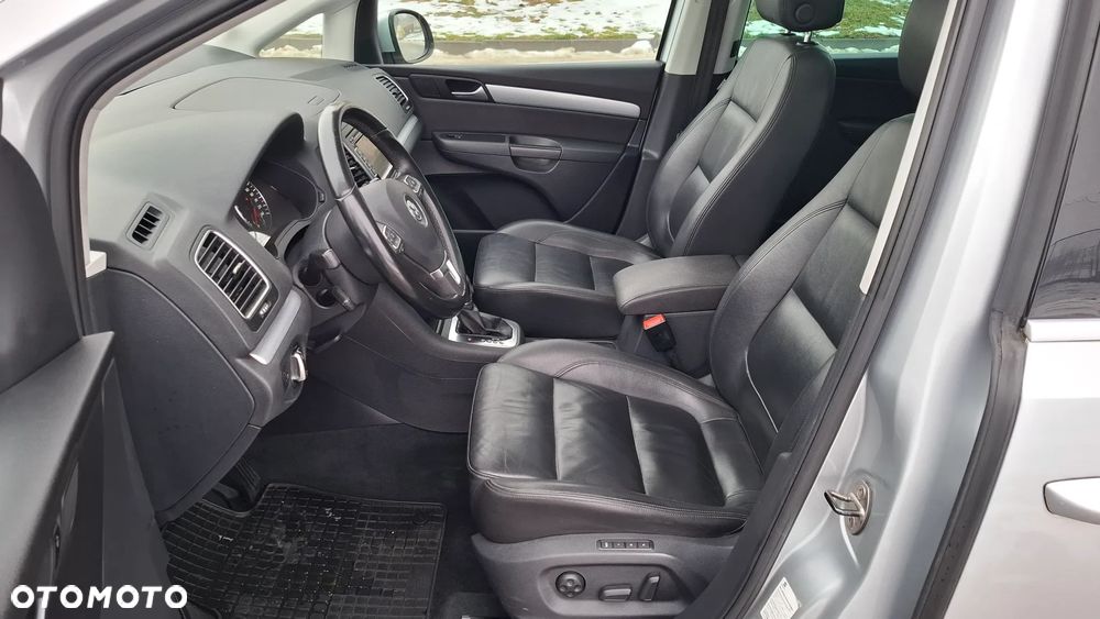 Volkswagen Sharan 2.0 TDI DSG Highline - 16