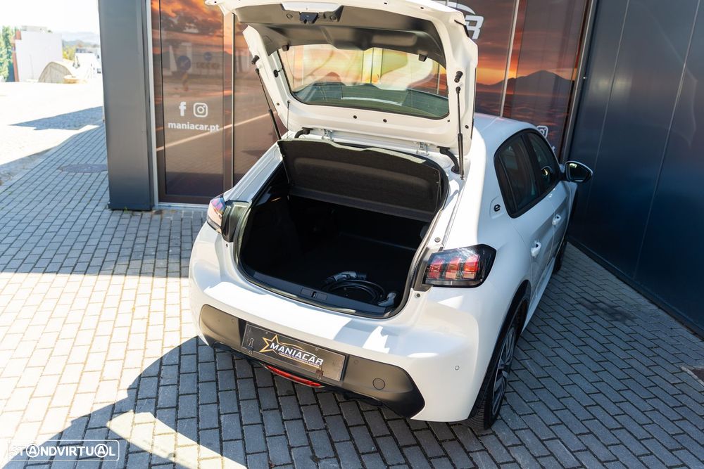 Peugeot e-208 50kWh Active - 33