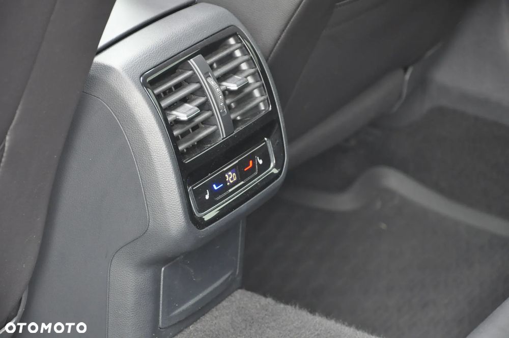 Volkswagen Arteon Shooting Brake 2.0 TDI SCR 4Motion DSG Elegance - 30