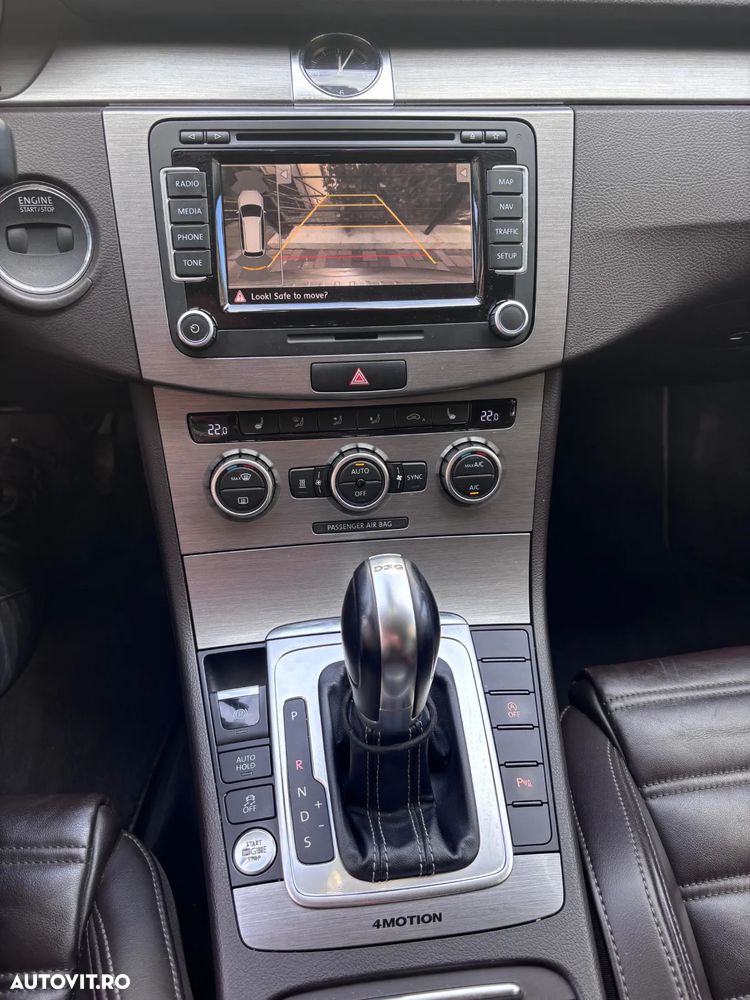 Volkswagen Passat Variant 2.0 TDI DSG BlueMotion Technology Exclusive - 22