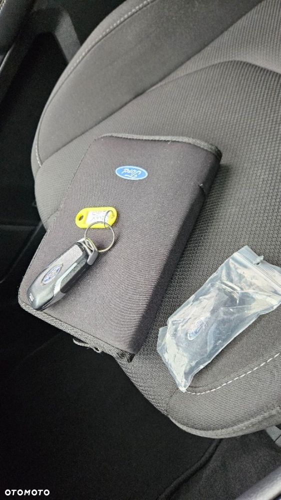 Ford S-Max 2.0 TDCi Titanium - 37