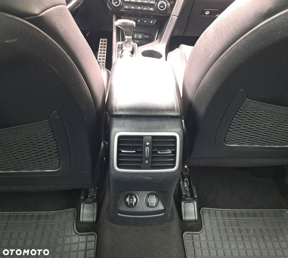 Kia Sportage - 12
