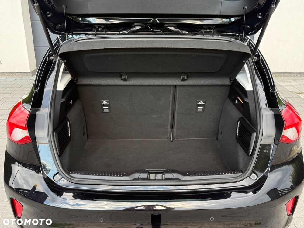 Ford Focus 1.5 EcoBlue Start-Stopp-System TITANIUM DESIGN - 24