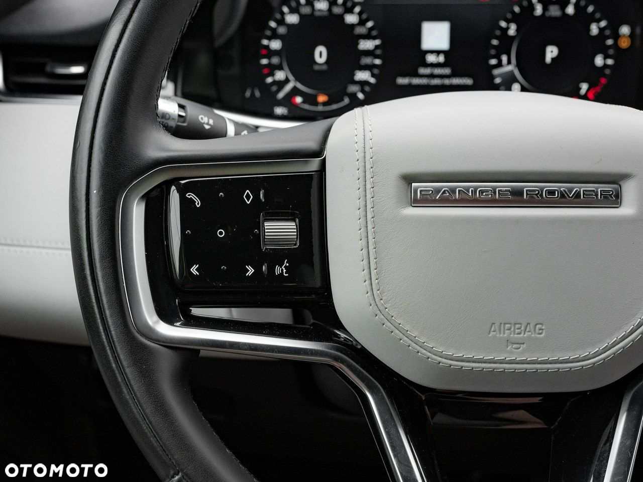Land Rover Range Rover Evoque - 17