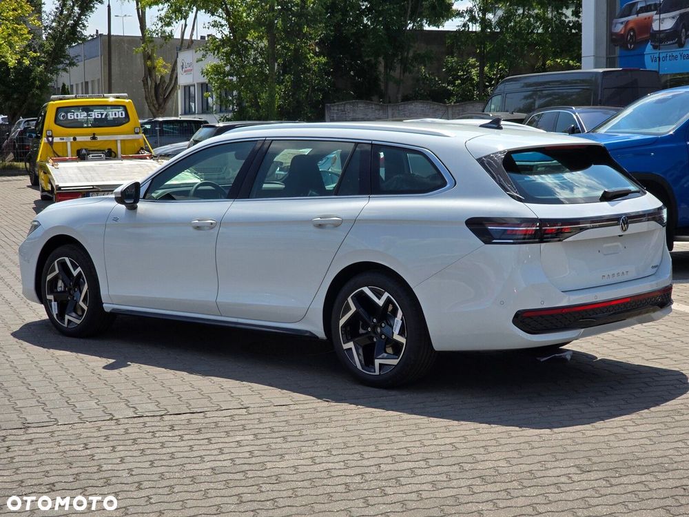 Volkswagen Passat Variant - 10