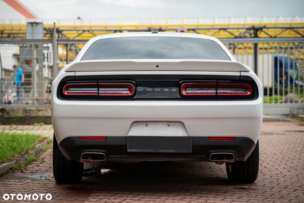 Dodge Challenger 3.6 SXT - 8
