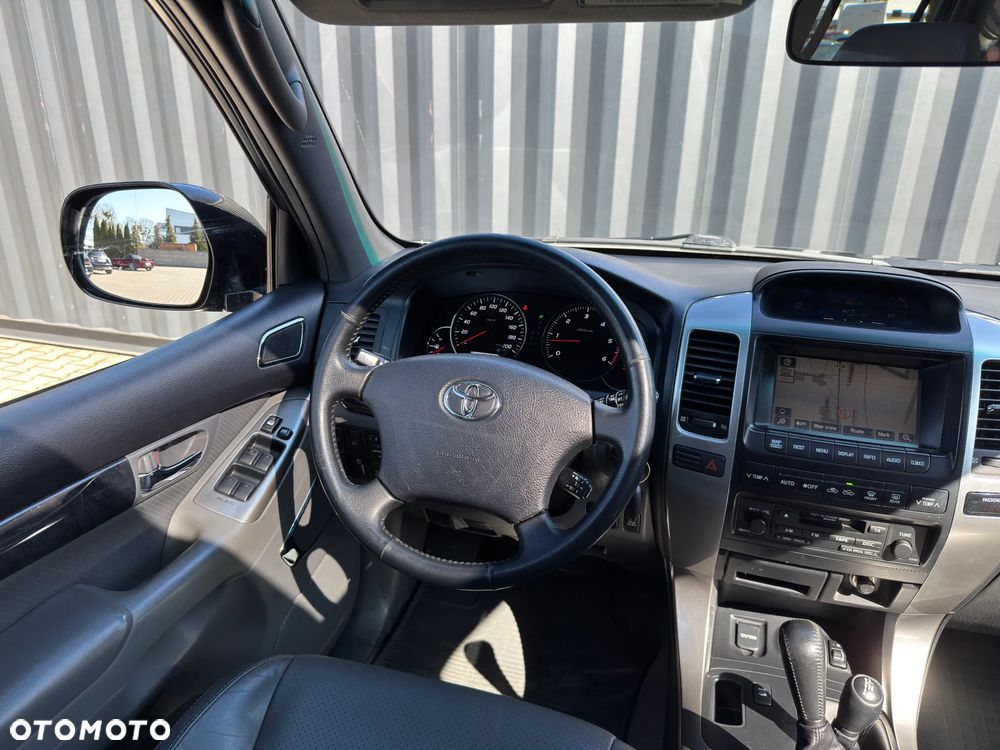 Toyota Land Cruiser 3.0 D Luna - 25