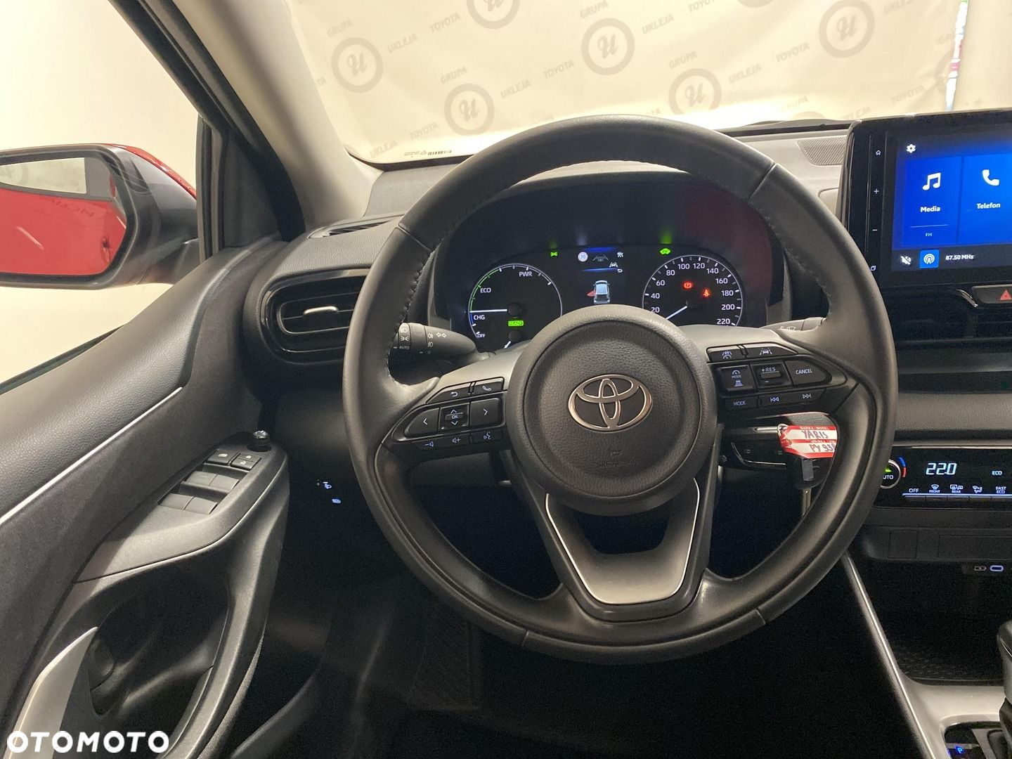 Toyota Yaris Hybrid 1.5 Comfort - 12