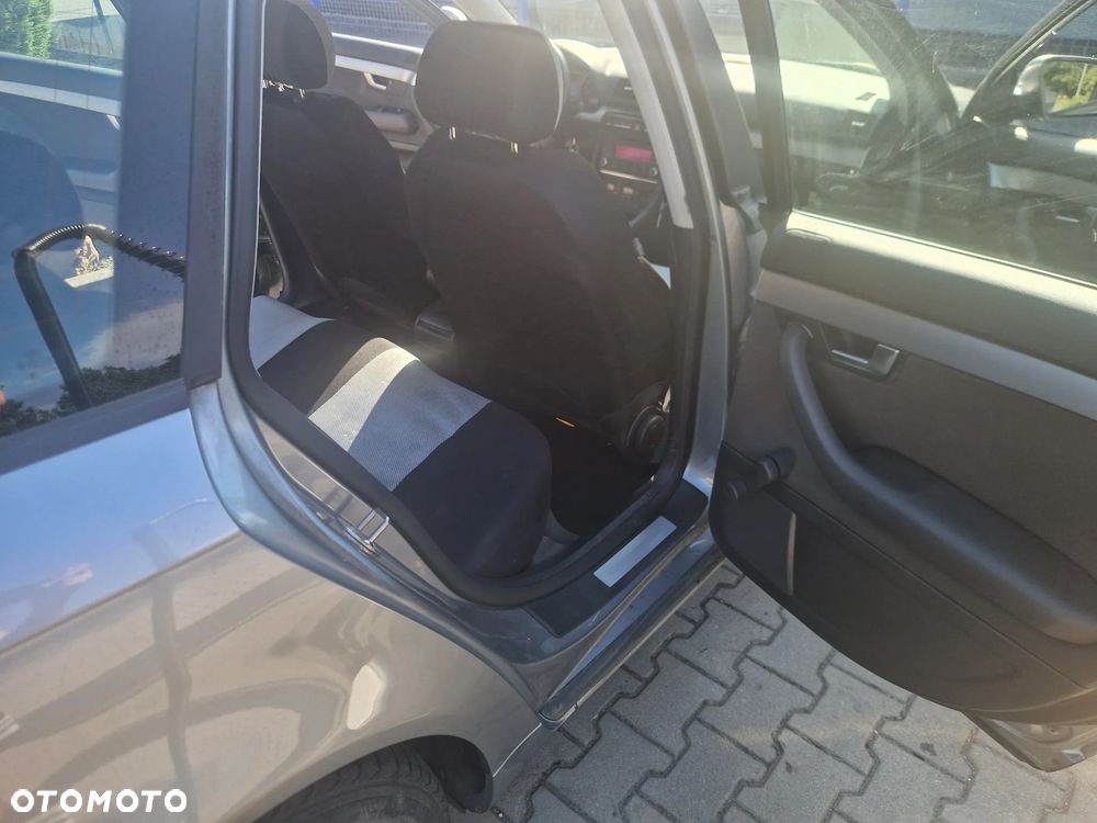 Audi A4 Avant 2.0 TDI - 13