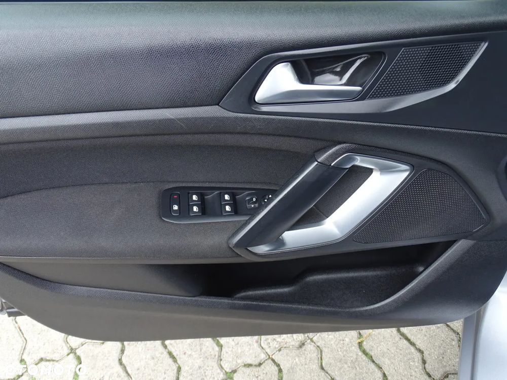 Peugeot 308 1.6 BlueHDi Active S&S - 8