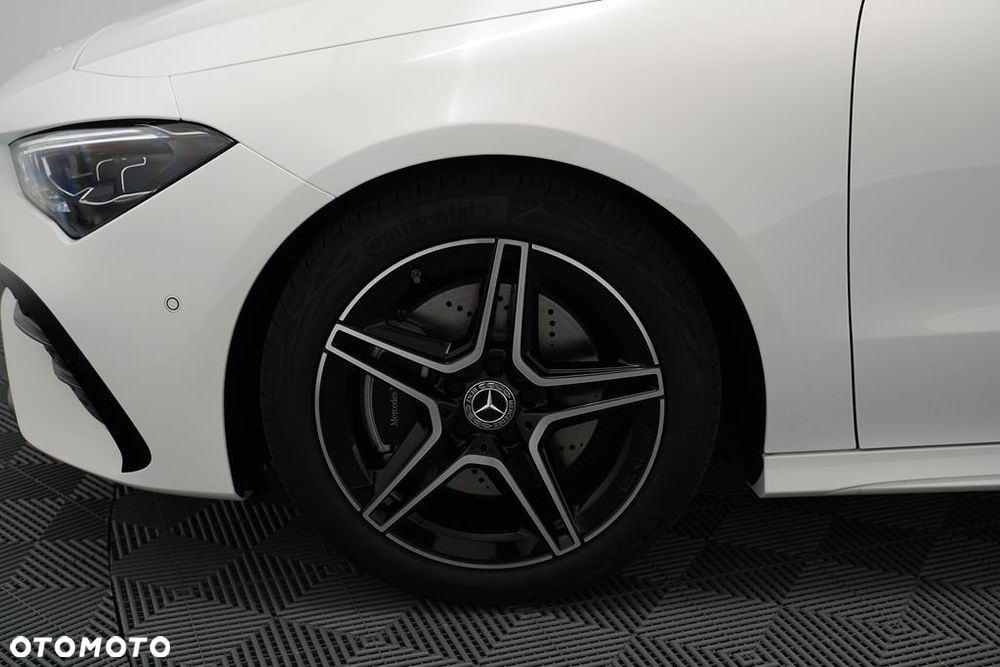 Mercedes-Benz CLA 200 mHEV AMG Line 7G-DCT - 25