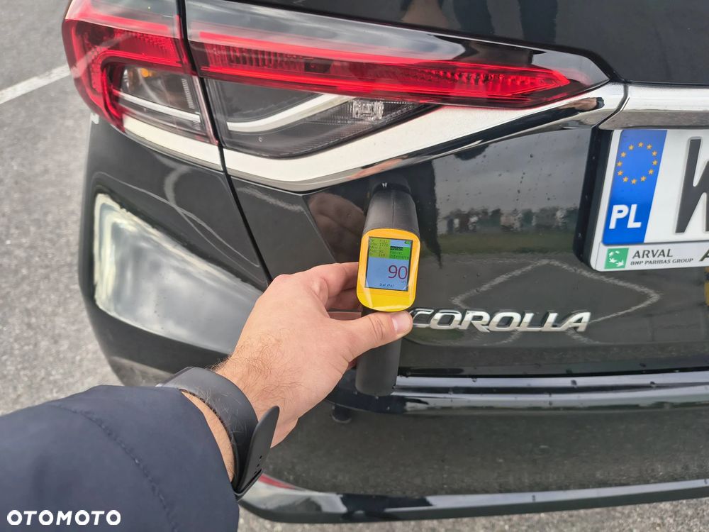 Toyota Corolla 1.8 Hybrid Comfort - 32