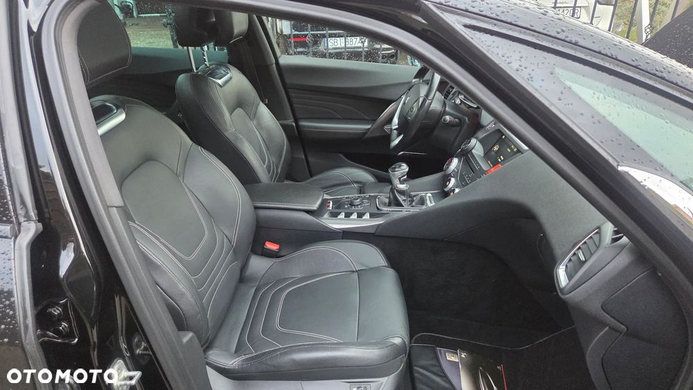 Citroën DS5 HDi 165 Business - 12