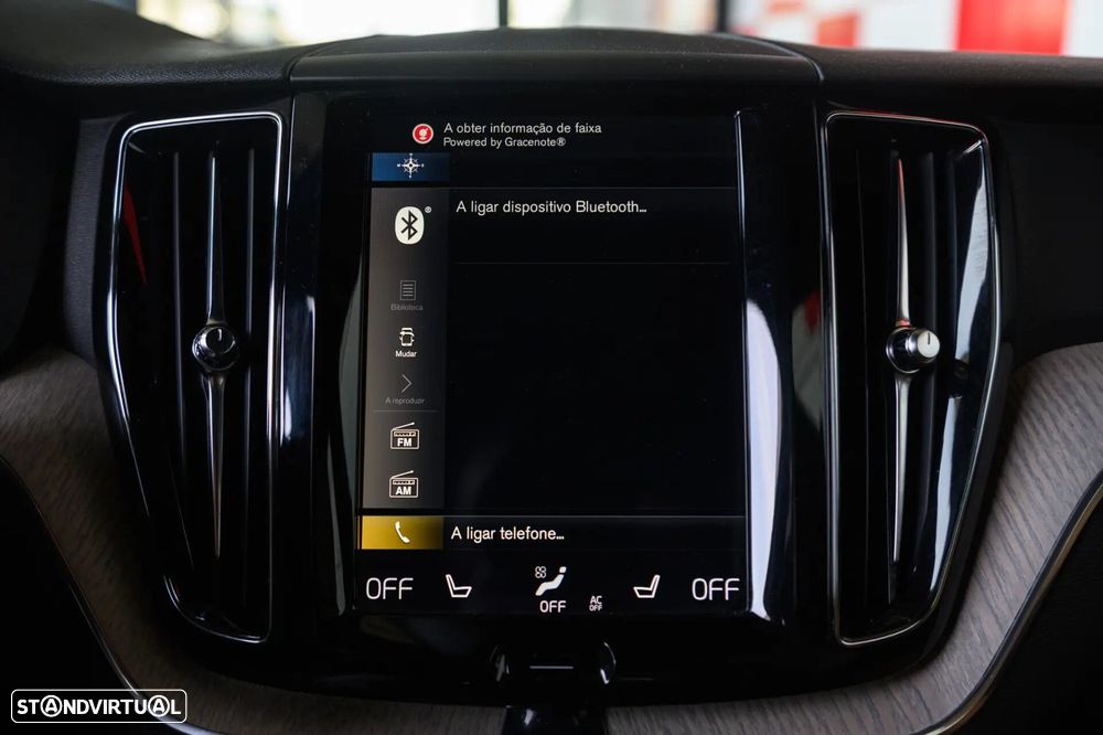 Volvo XC 60 2.0 D4 Inscription AWD Geartronic - 46