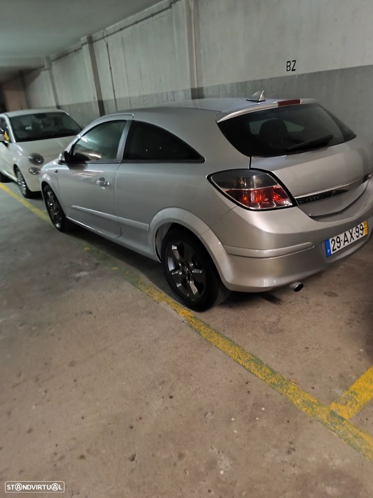 Opel Astra GTC 1.7 CDTI - 1
