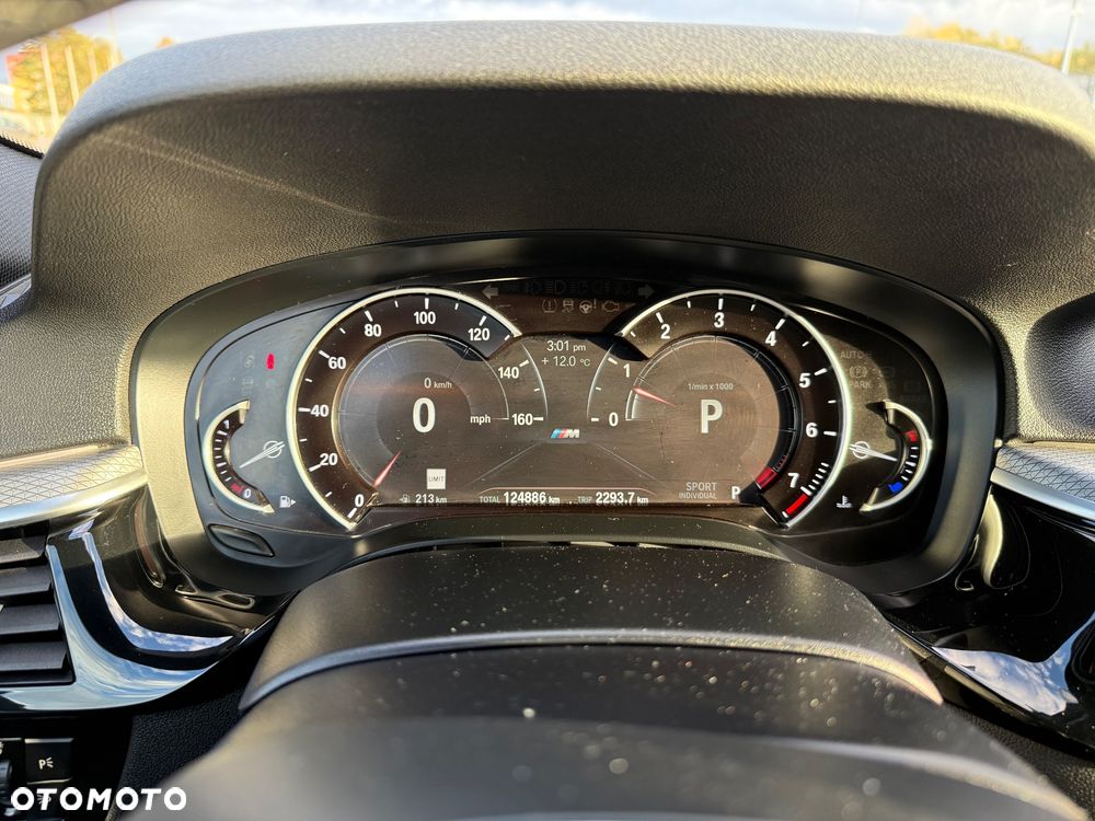 BMW Seria 5 530i M Sport sport - 31