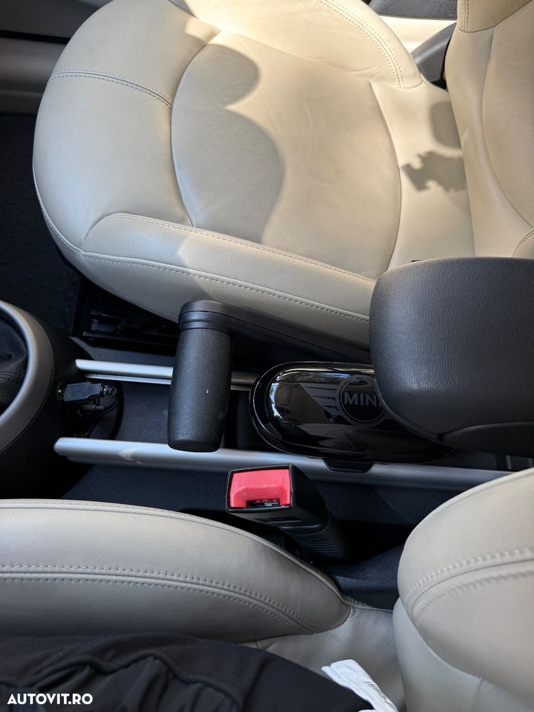 Mini Countryman - 12