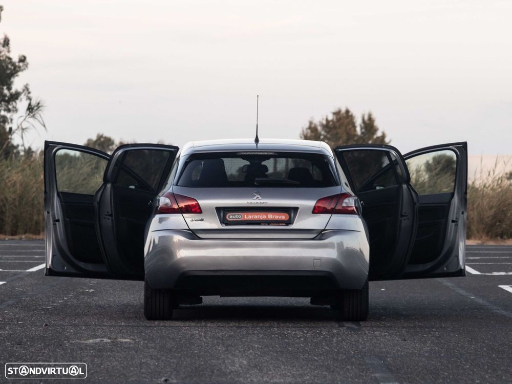 Peugeot 308 1.2 PureTech Allure Pack EAT8 - 19