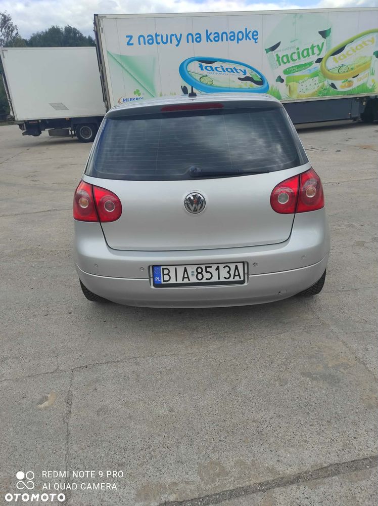 Volkswagen Golf 2.0 FSI Comfortline Tiptr - 4