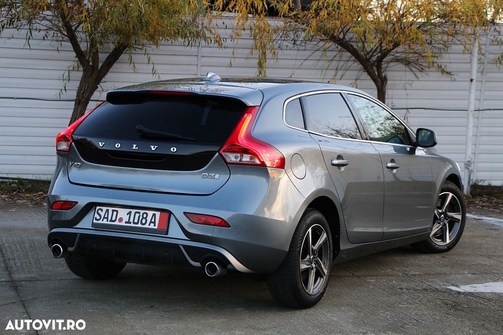 Volvo V40 D3 Geartronic R Design - 4