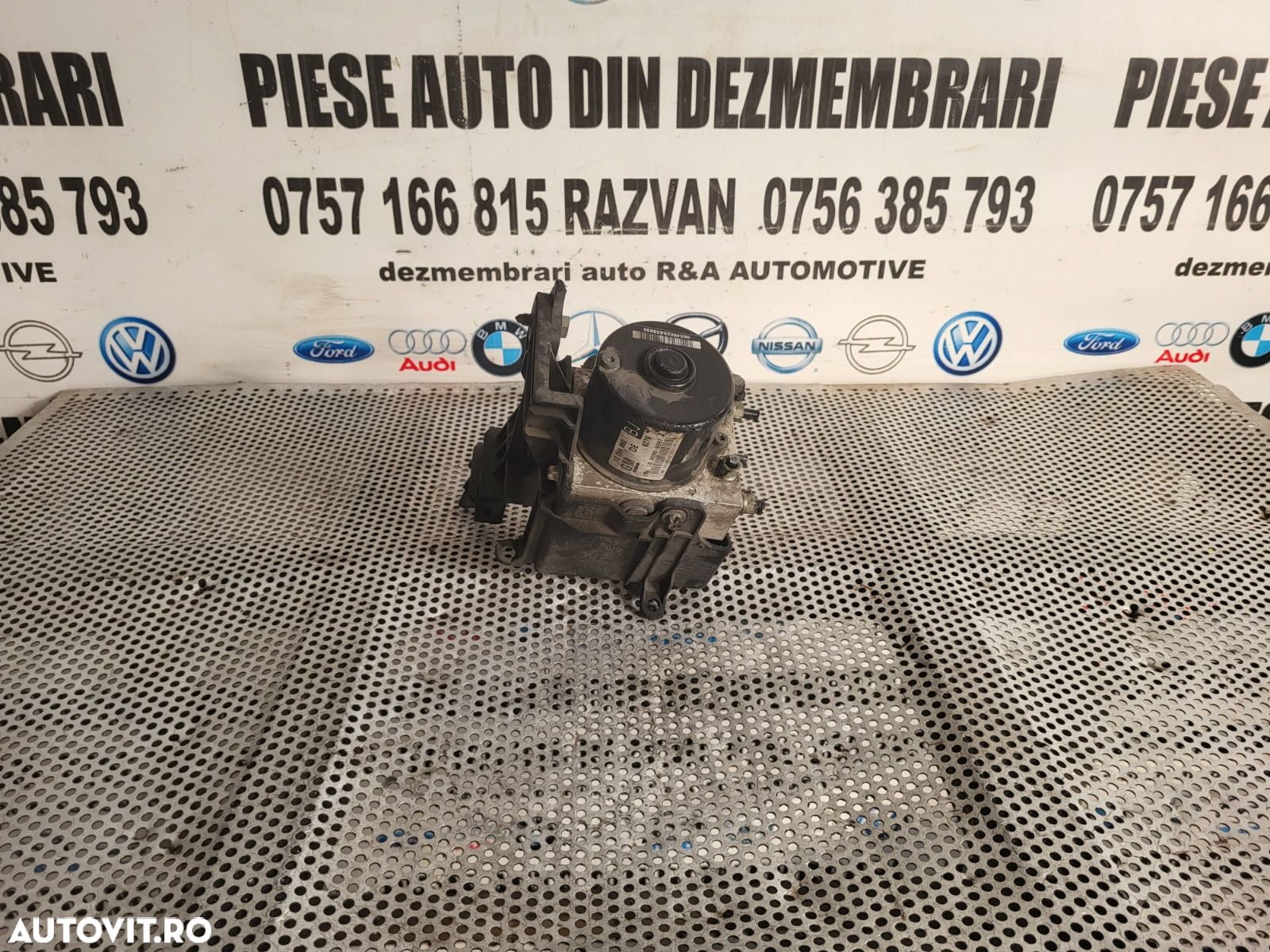 Modul Pompa Unitate ABS Opel Zafira B Astra H Cod 13244860BJ Dezmembrez Opel Zafira B 1.7 Cdti Euro 5 Motor A17DTR Cutie M32 Facelift - 1