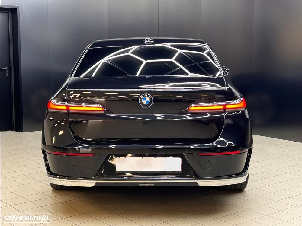 BMW i7 eDrive50 - 7