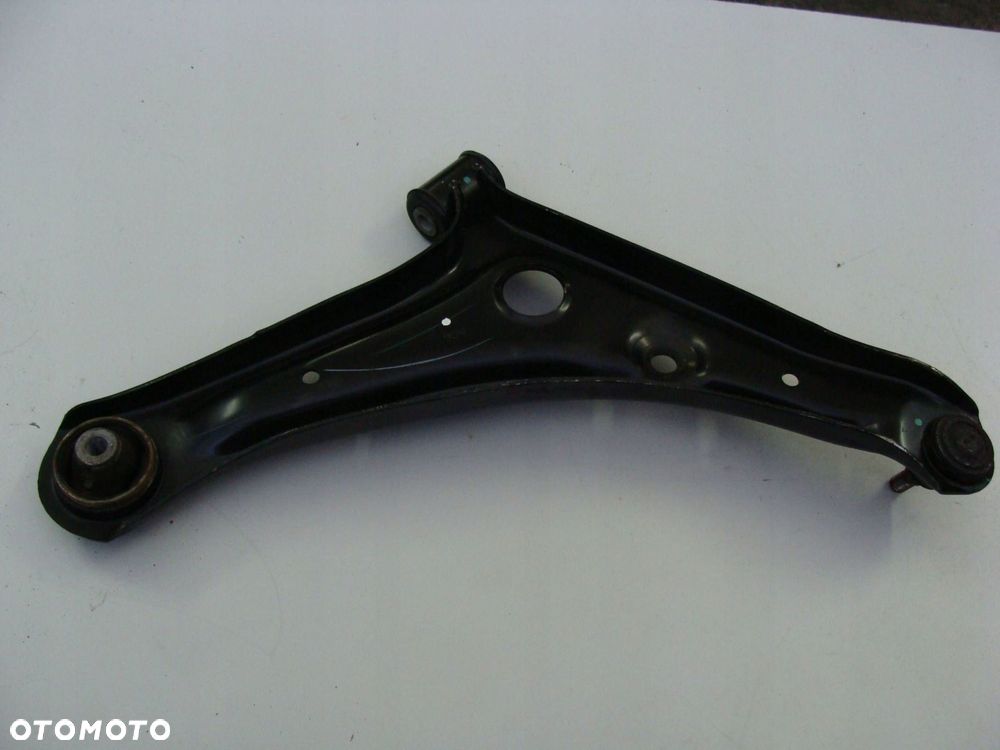 rwahacz lewy przód mitsubishi space star ii uszkodzona osłona sworznia - 4