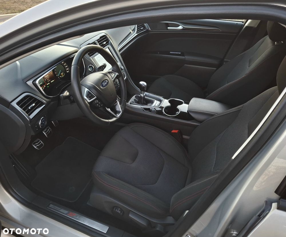 Ford Mondeo 2.0 EcoBlue ST-Line - 19