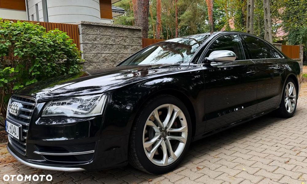 Audi S8 - 4