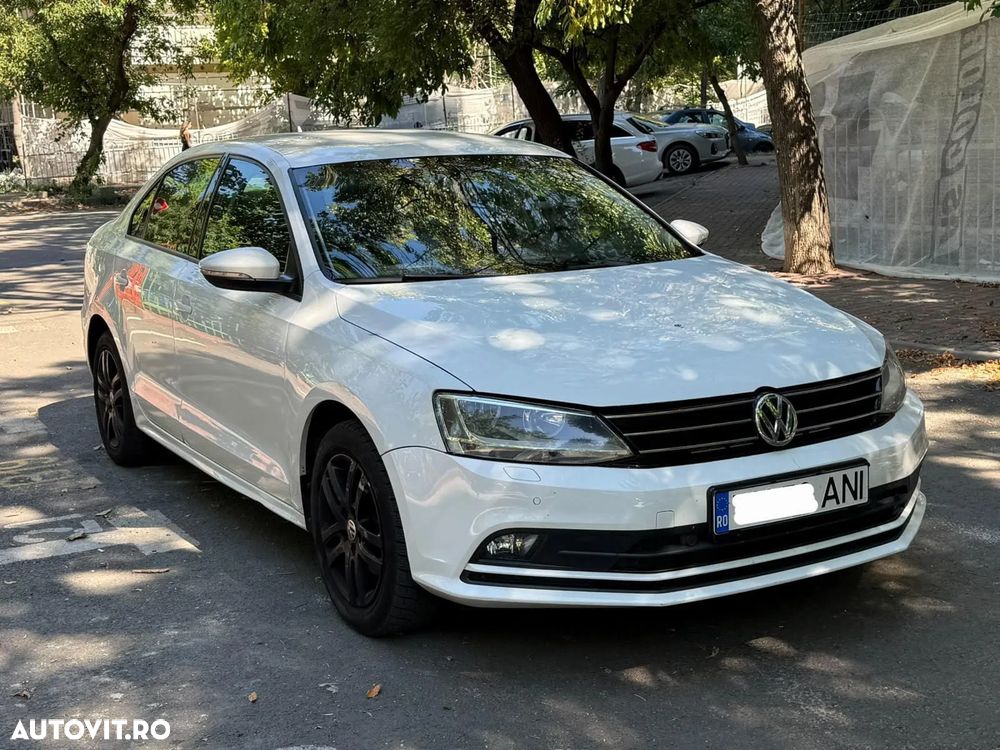 VOLKSWAGEN Jetta