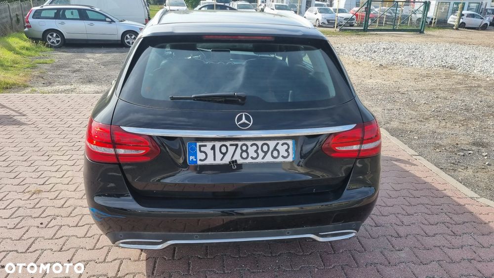 Mercedes-Benz Klasa C 220 CDI Classic - 25