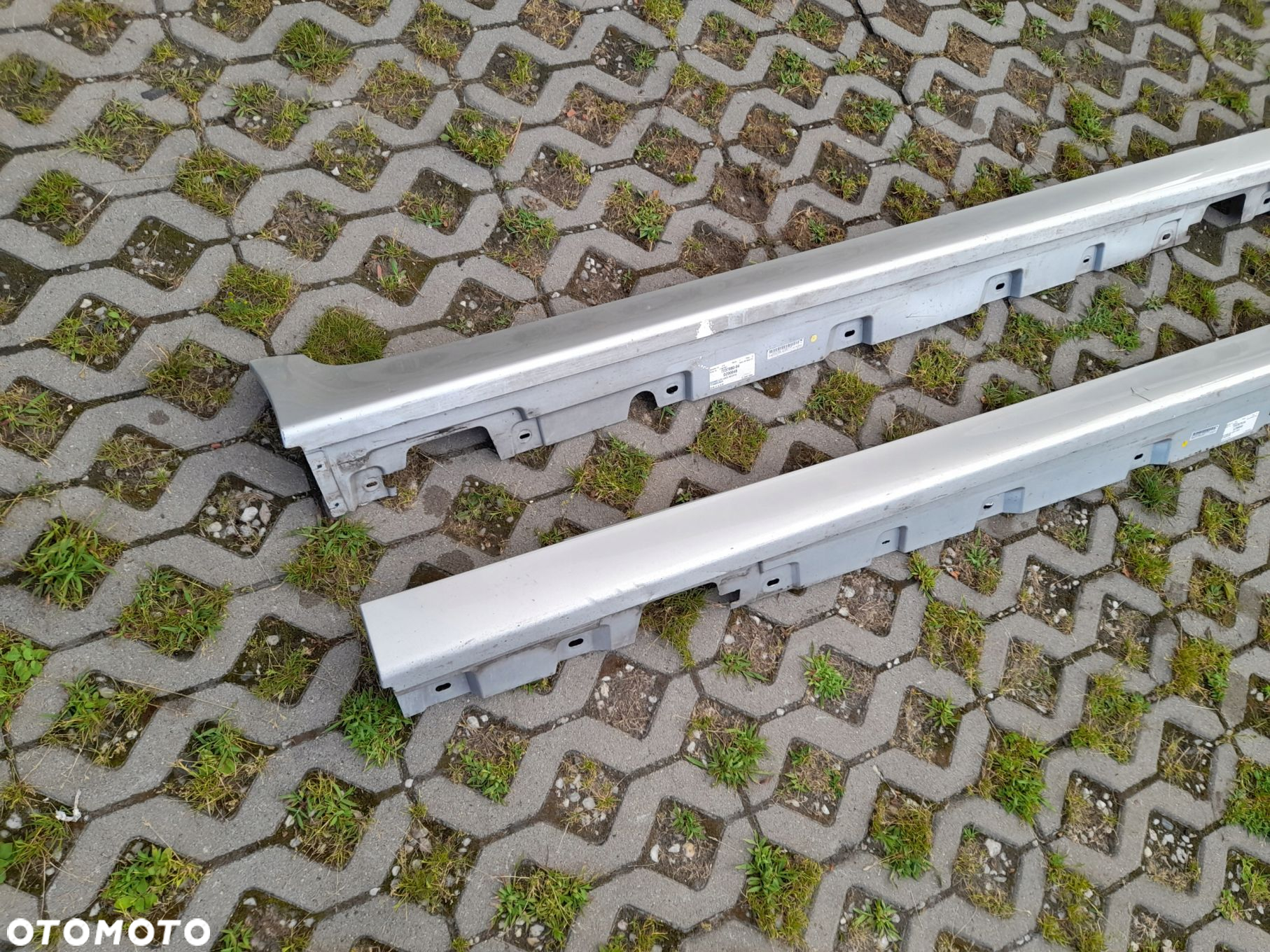 BMW F10 NAKŁADKA PROGOWA PRÓG ŁADNY ORYGINAŁ - 2