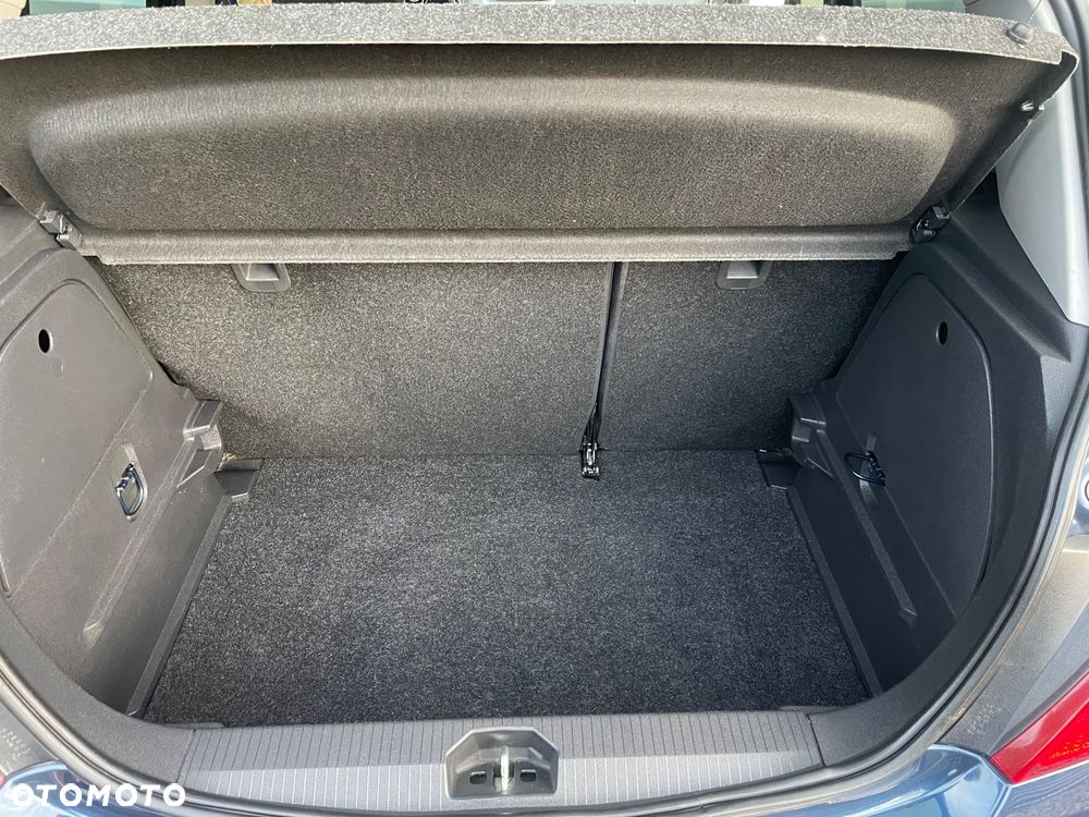 Opel Corsa 1.4 16V Cosmo - 20