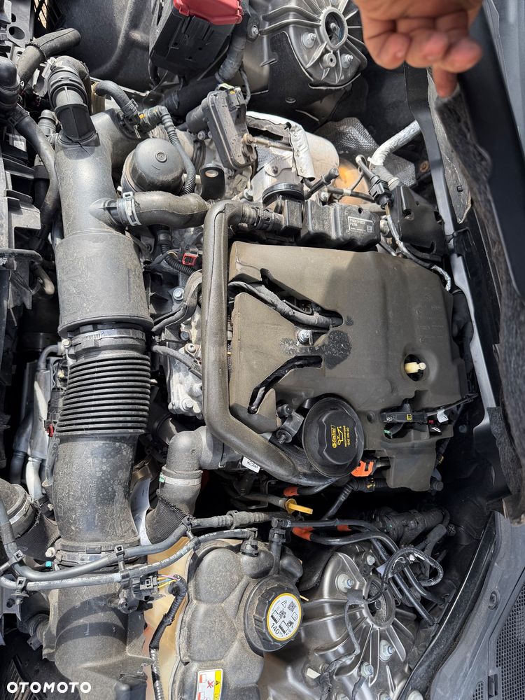 Jaguar XF P250 HSE - 17