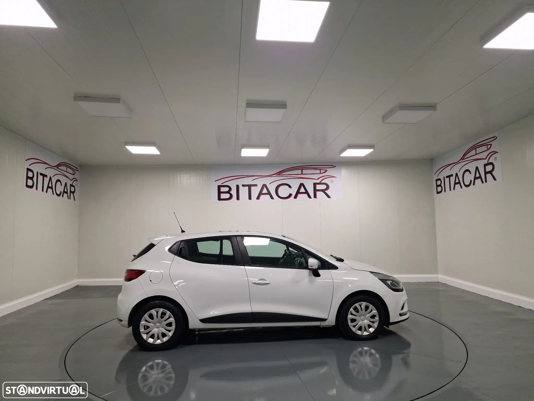 Renault CLIO SOCIETE 1.5DCI 90CV ZEN GPS IVA DEDUTIVEL - 19