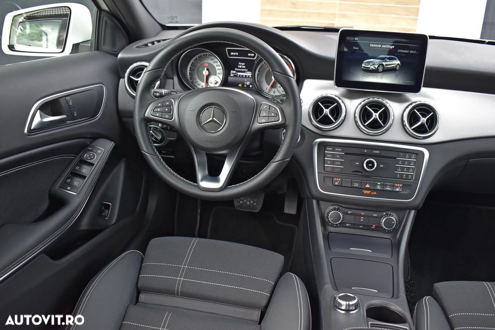Mercedes-Benz GLA 200 7G-DCT Urban - 5