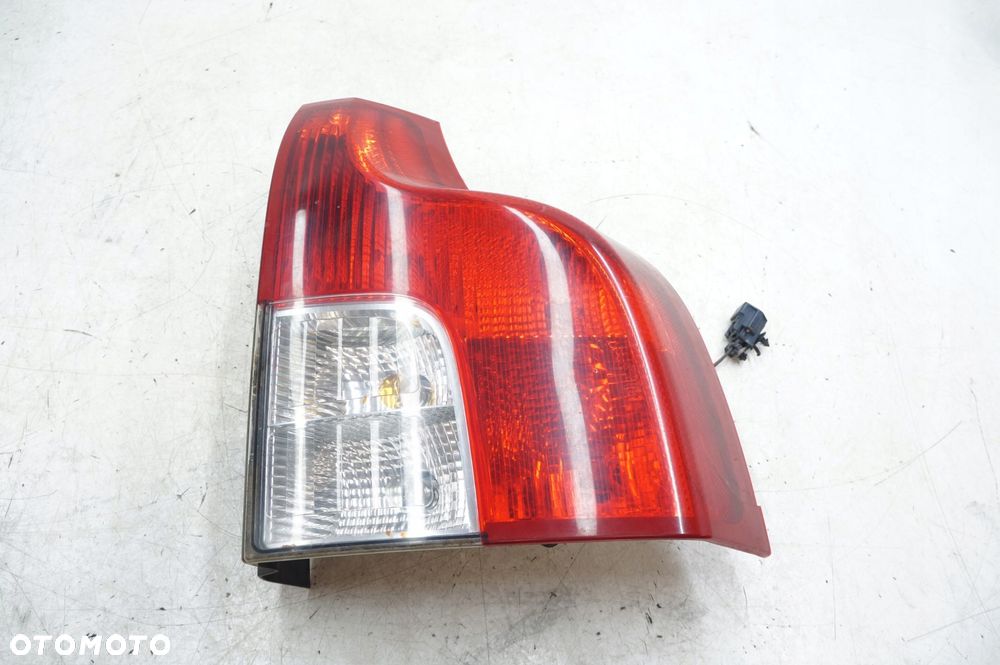 lampa prawa prawy tylna tył volvo xc90 i lift - 1