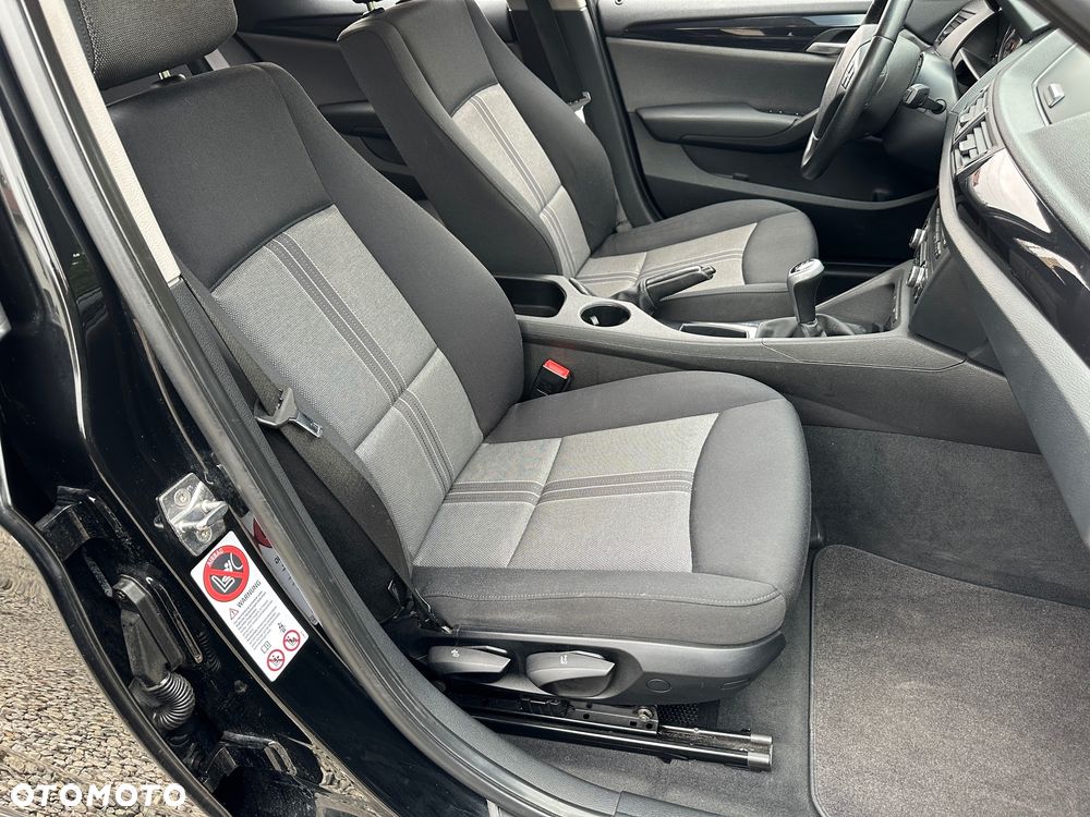 BMW X1 sDrive20d - 14