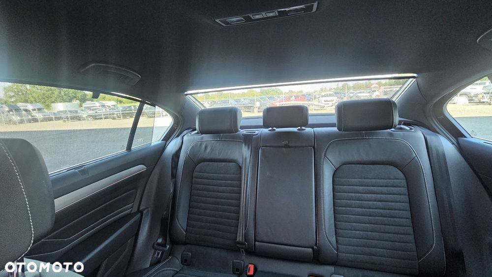 Volkswagen Passat 2.0 TSI 4Mot Elegance DSG - 24